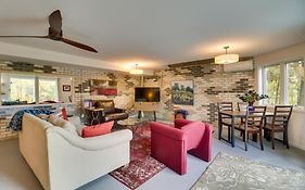 Renovated Studio On 5 Acres - Near Vineyards!
